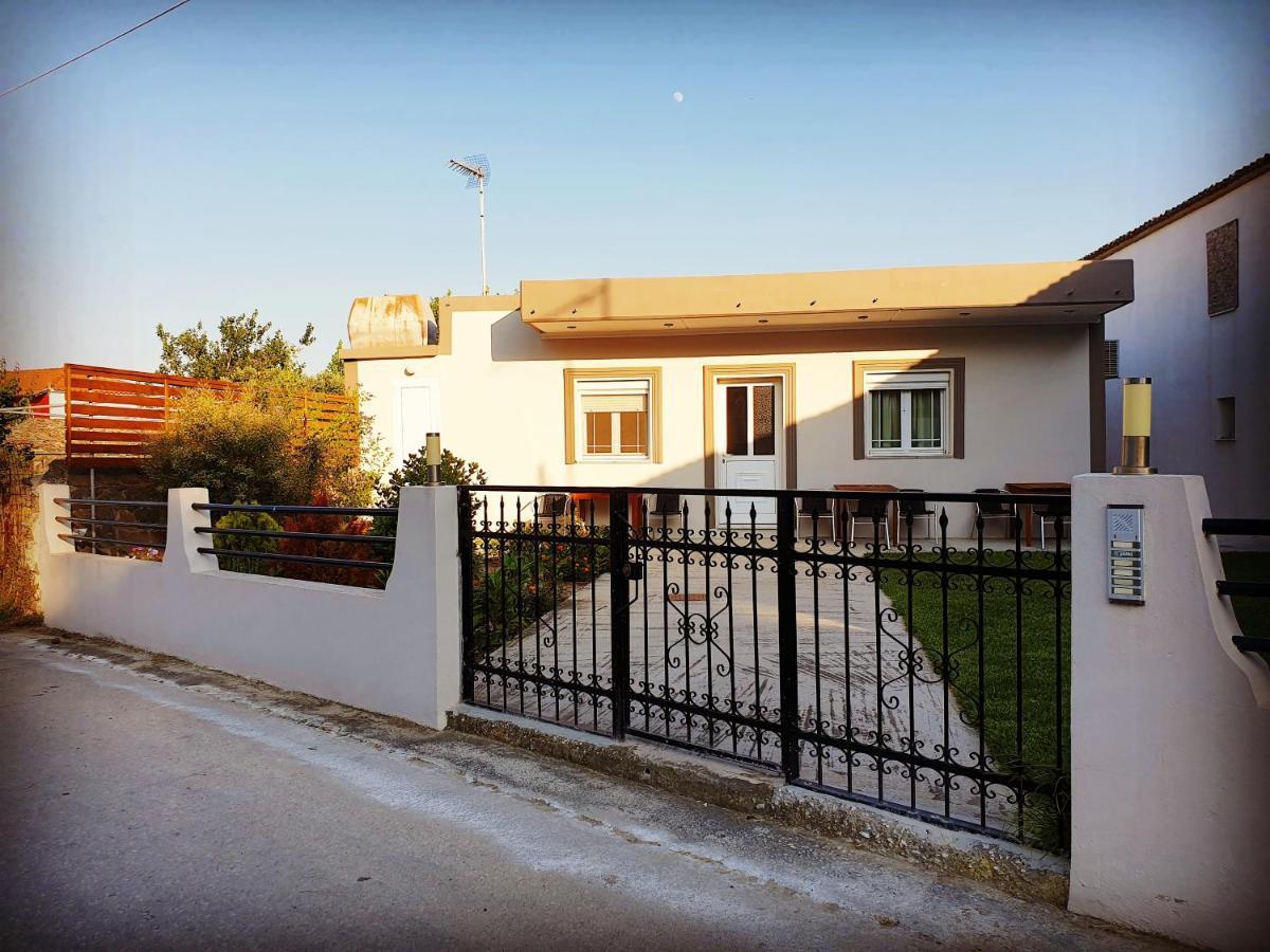 Repanidi Apartments Repanidhion Ngoại thất bức ảnh
